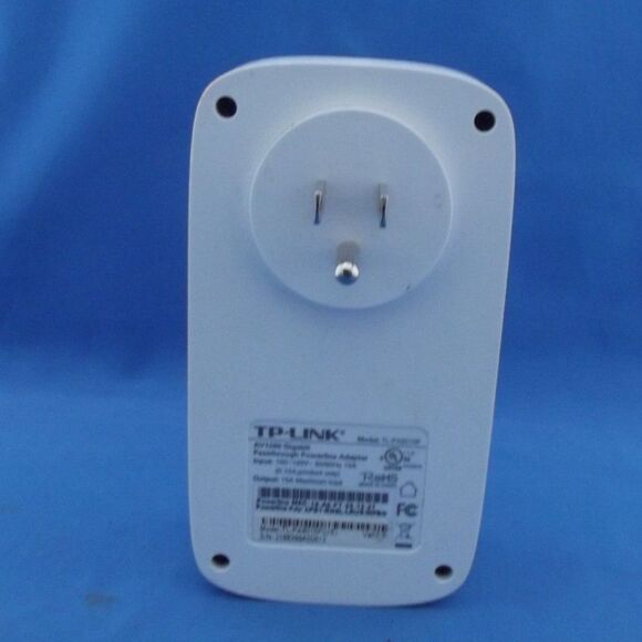 USED TP-LINK Model TL-PA8010P AV1200 Gigabit Passthrough Powerline Adapter - Picture 2 of 4